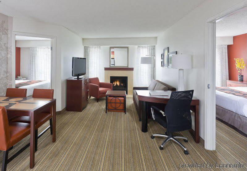 Residence Inn By Marriott Dallas Льюисвилл Экстерьер фото