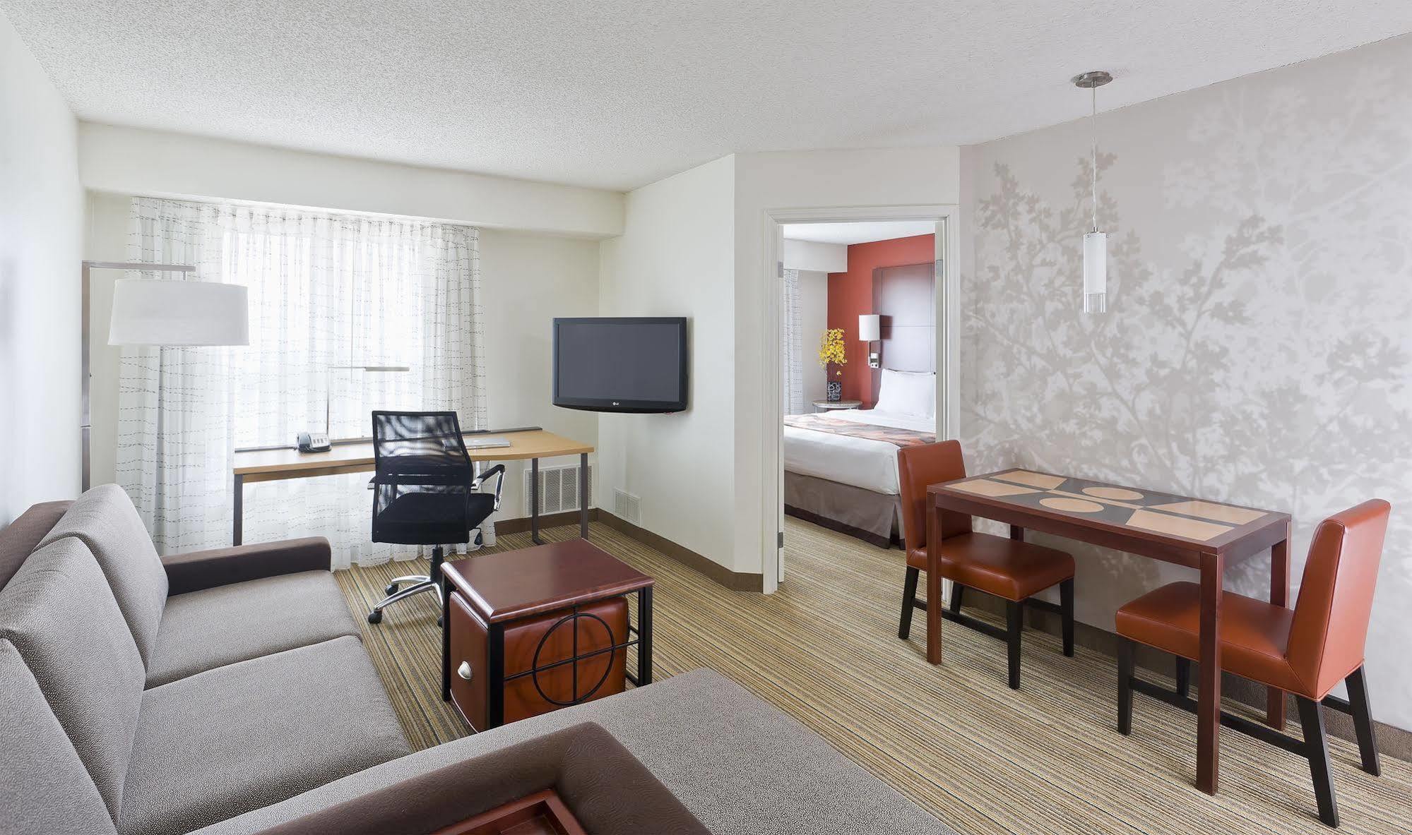 Residence Inn By Marriott Dallas Льюисвилл Экстерьер фото